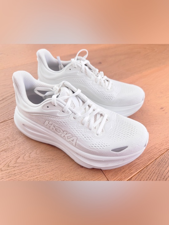 Hoka Shoes - Hoka Women's All-White Performance Running Shoes Like New